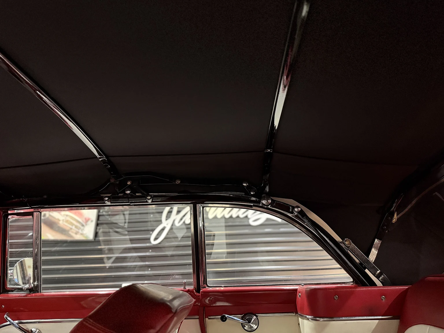 Innenraumfoto von 1956 Ford Fairlane Sunliner V8 5.1 (34)