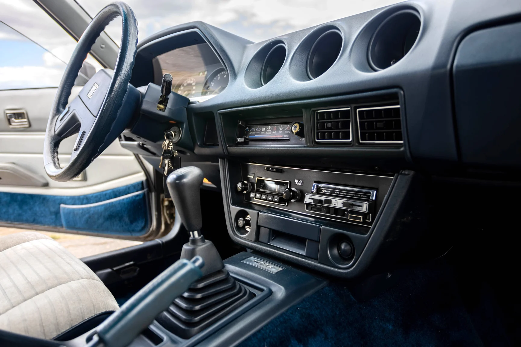 Innenraumfoto von 1982 Datsun 280ZX (28)