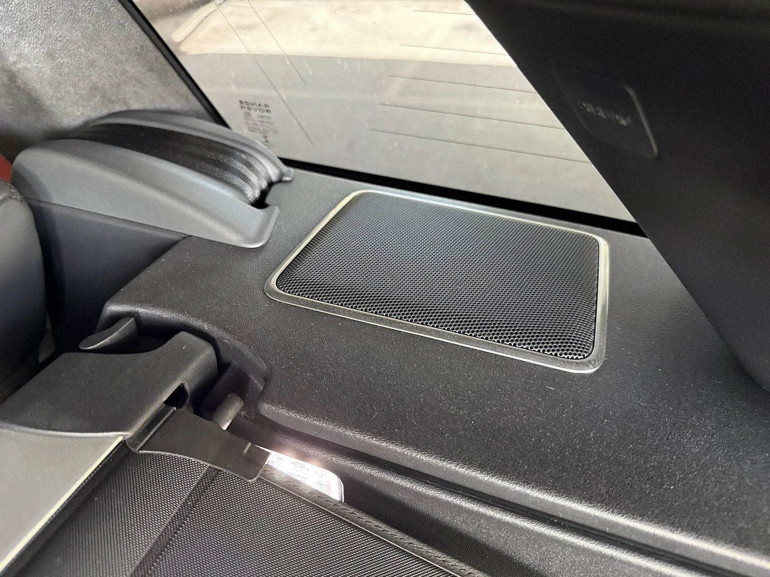 Interiörbild 2017 Range Rover Sport SVR (97)