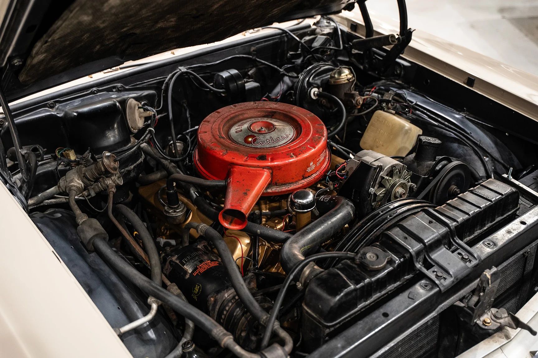 Image of 1964 Oldsmobile Cutlass Convertible mechanics (2)