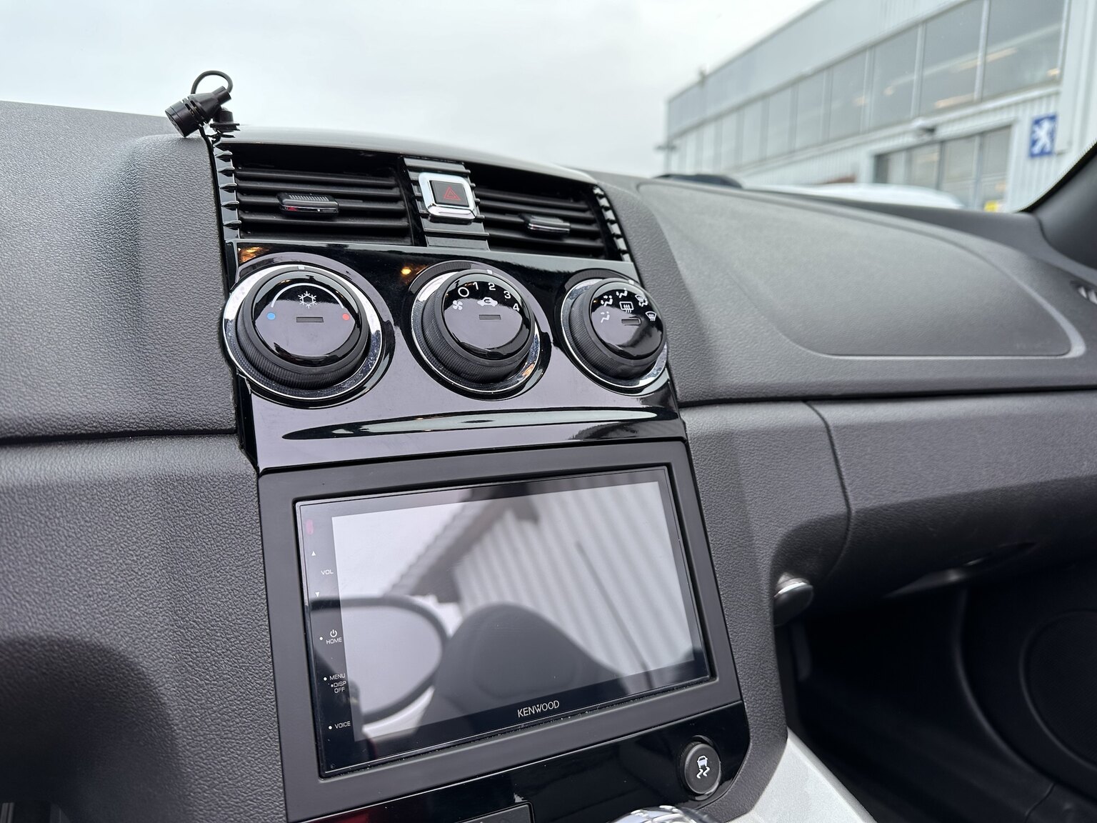 Innenraumfoto von 2007 Opel Roadster GT (13)