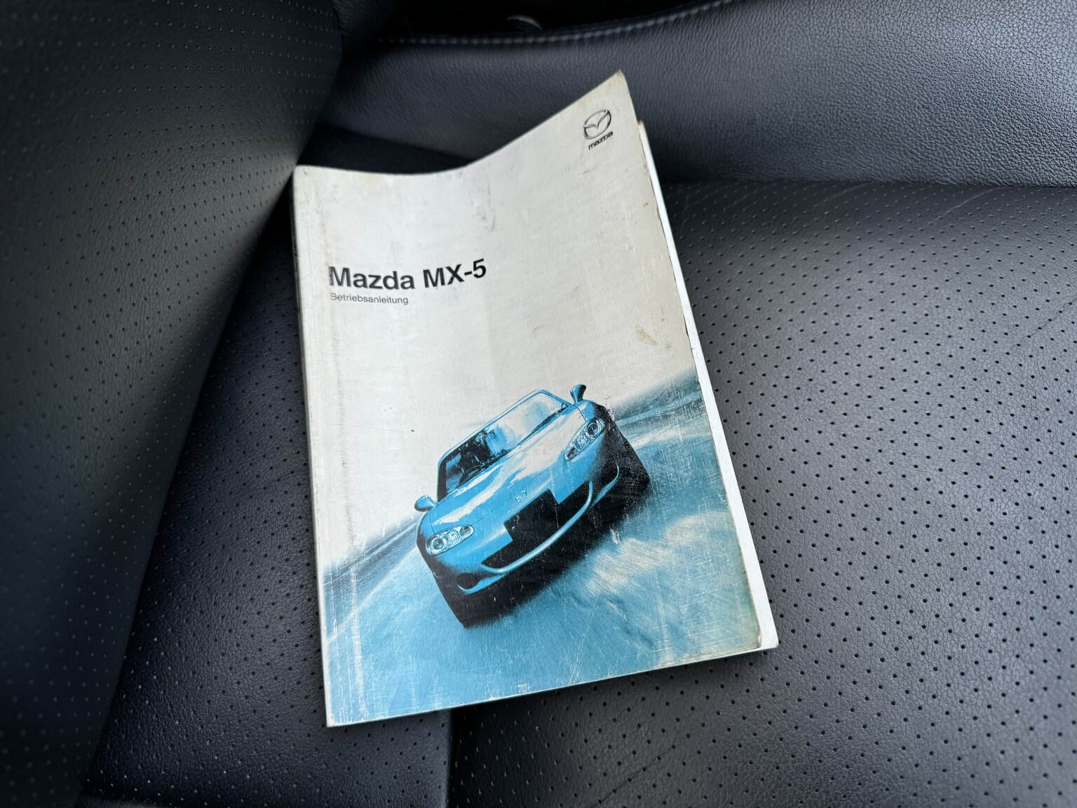 Innenraumfoto von 2004 Mazda MX-5