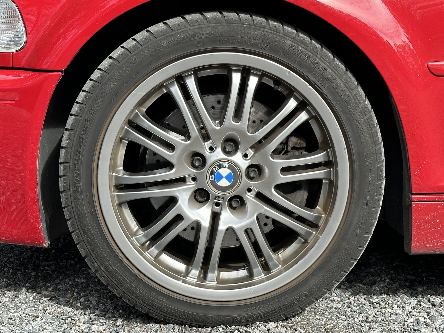 Exteriörbild på 2002 BMW M3 Coupé (19)