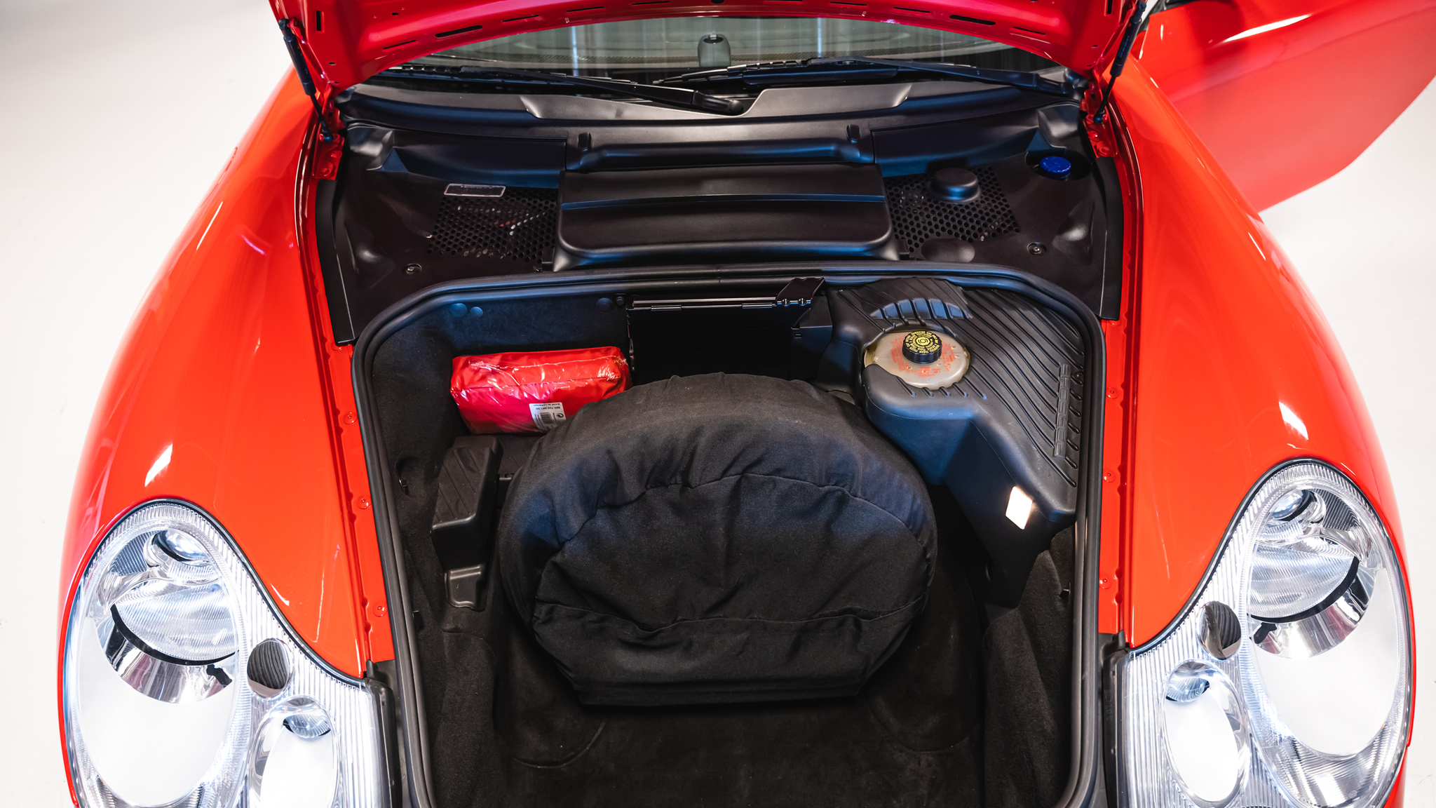 Innenraumfoto von 2003 Porsche 996 Carrera 2