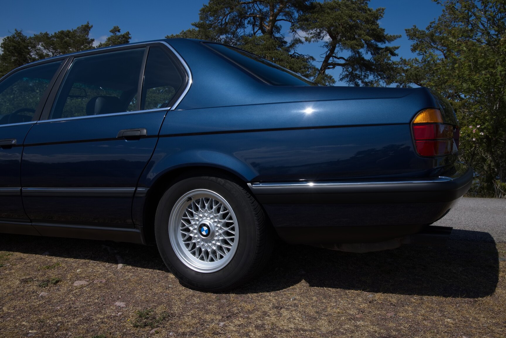 Exteriörbild på 1990 BMW 750 IAL Highline