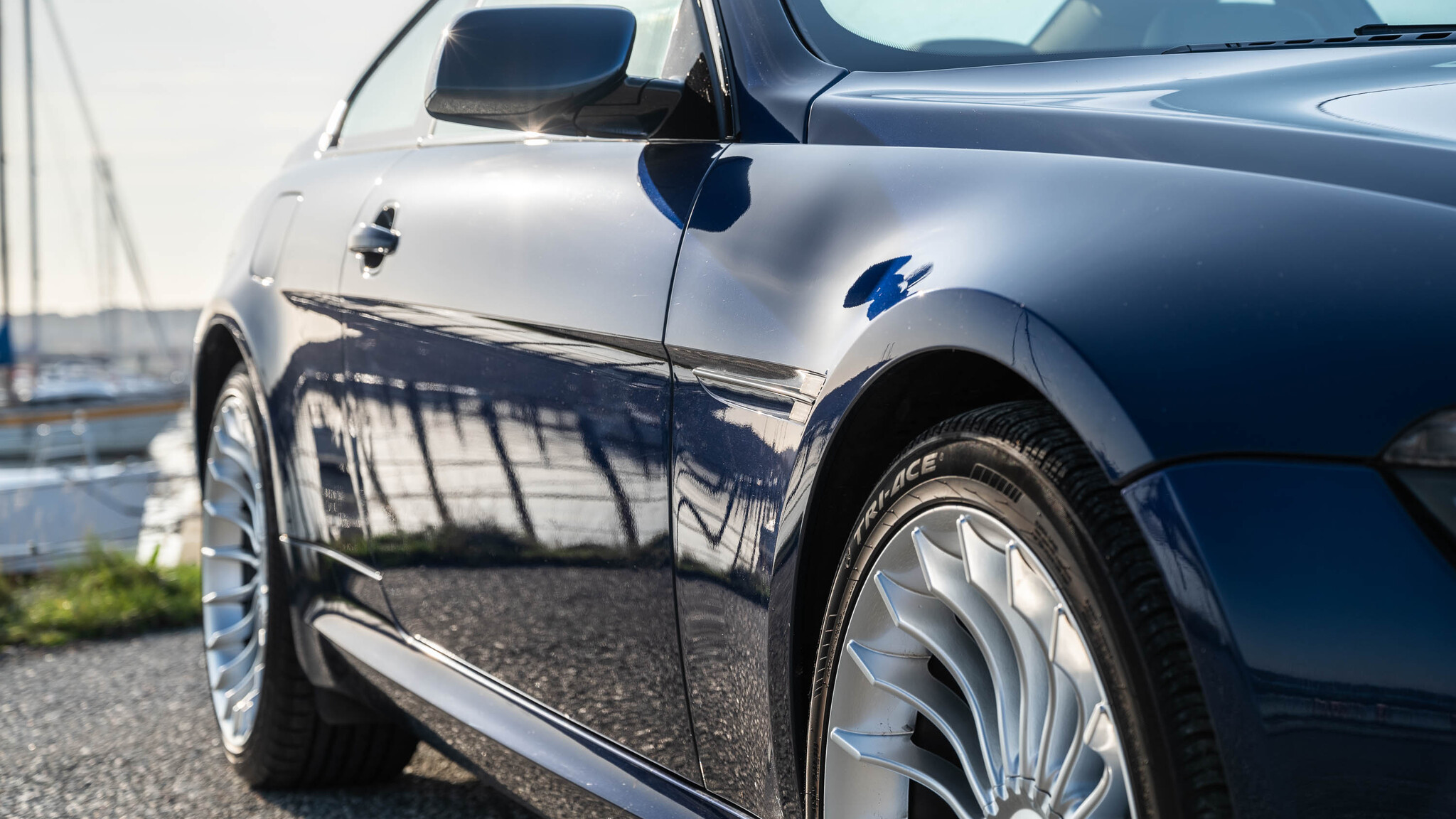 Exterior image of 2008 BMW 635d  (30)