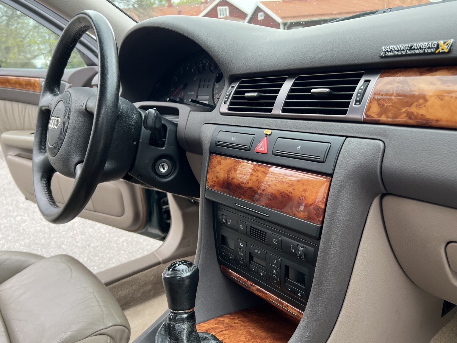 Interiörbild 1998 Audi A6 Avant 1.8T