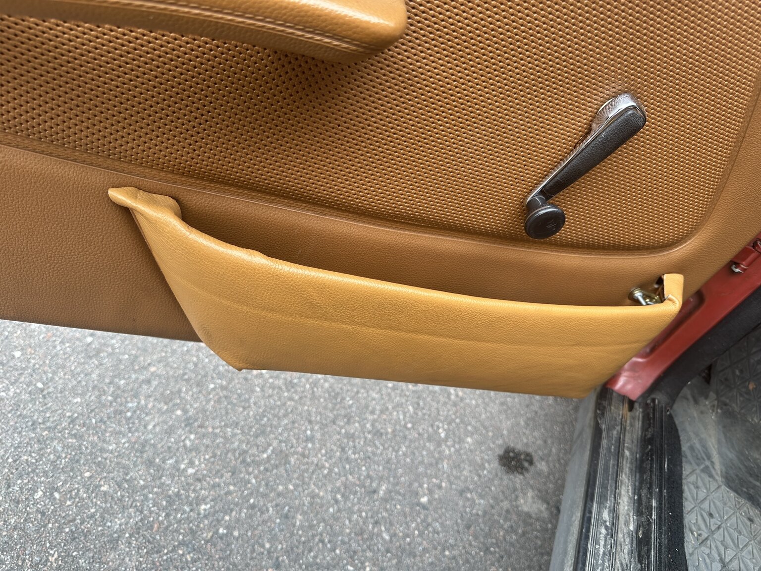 Innenraumfoto von 1977 Mercedes-Benz 280 CE
