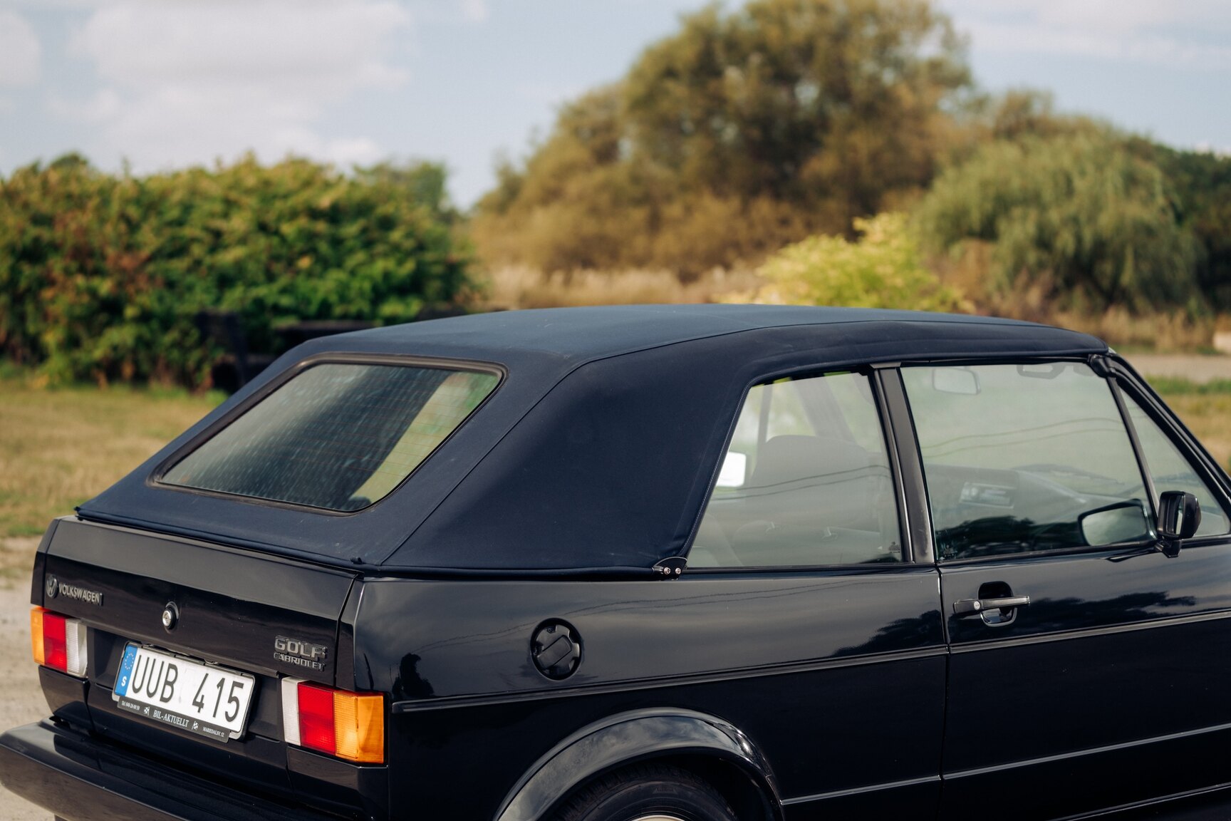 Exterior image of 1991 VW Golf Cabriolet "Etienne Aigner Edition"