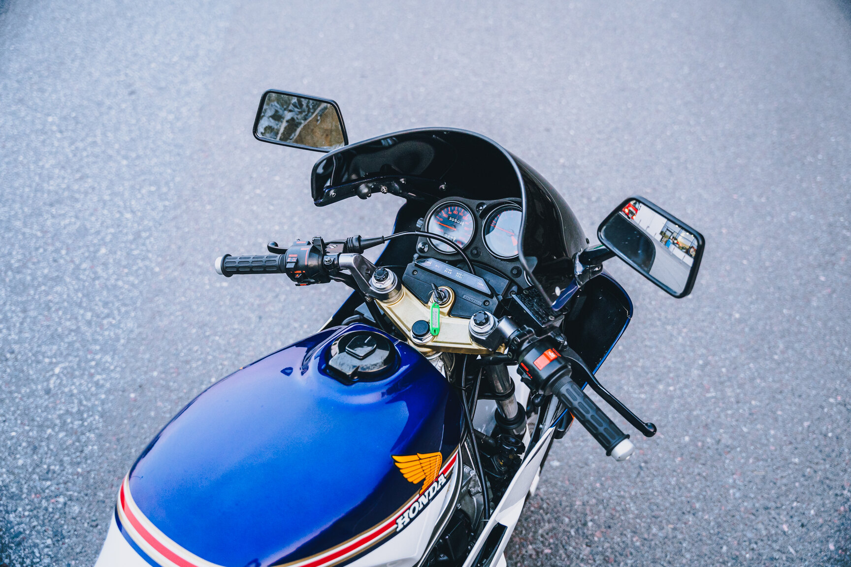 Exterior image of 1986 Honda NS400R Rothmans Replica
