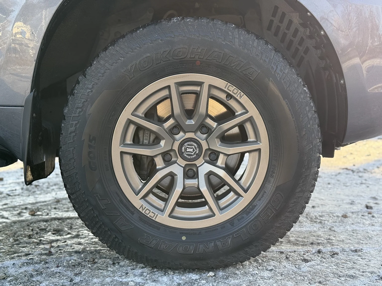 Aussenfoto 2008 Toyota Land Cruiser 200 Series 4.5 V8 (29)