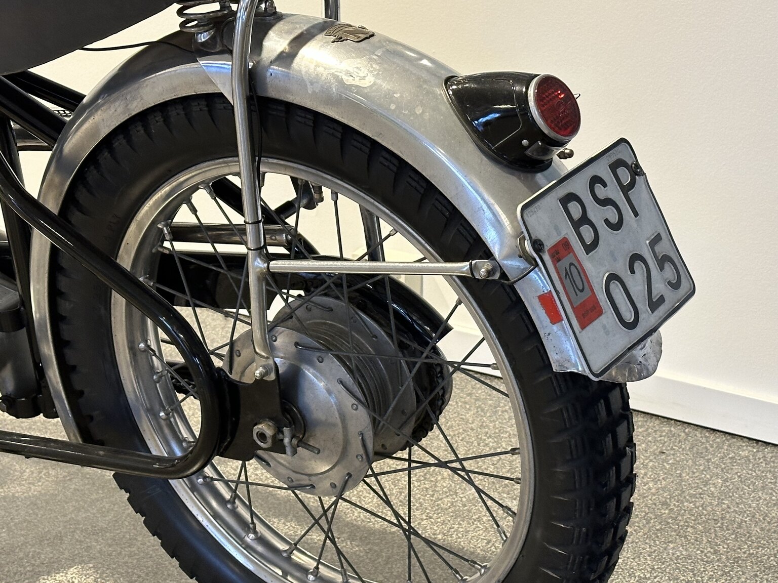 Exterior image of 1954 NV 23 Supersport