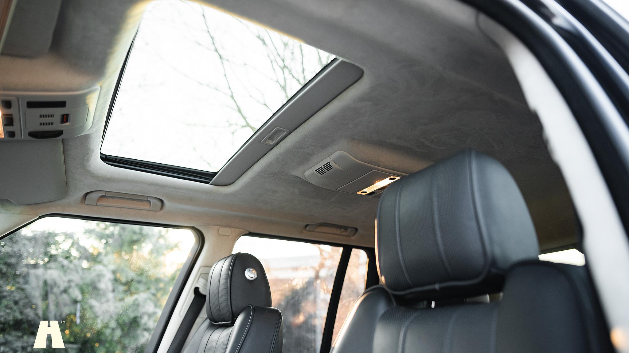 Interior image of 2012 Land Rover Range Rover Westminster TDV8 (L322)
