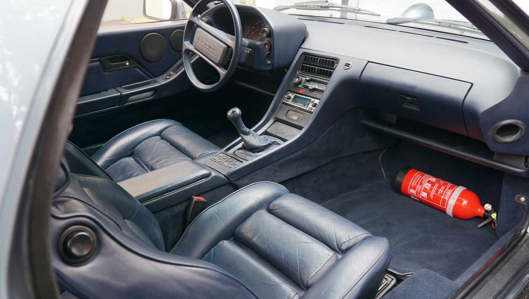 Aussenfoto 1983 Porsche 928S (34)