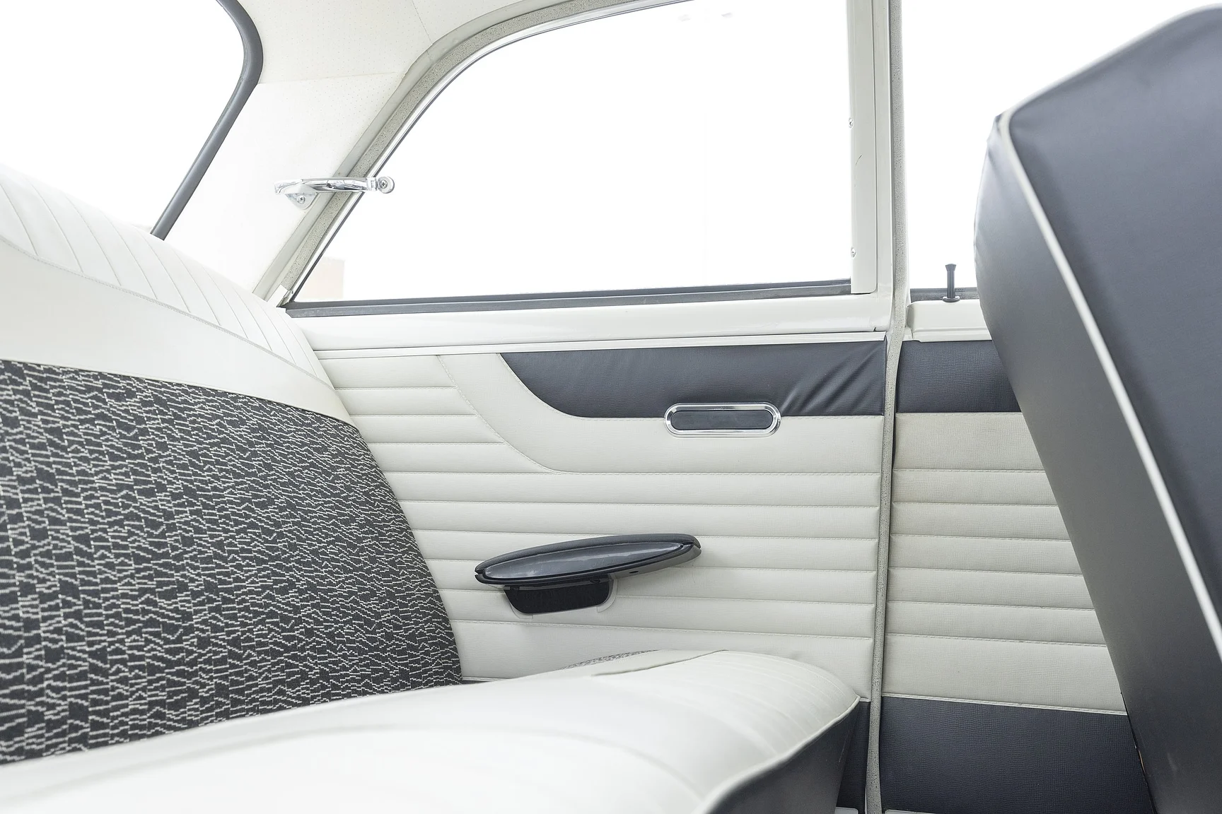 Innenraumfoto von 1964 Ford Taunus 17M RS - NO RESERVE (15)