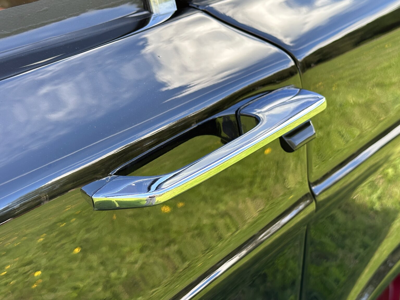 Aussenfoto 1969 Volvo 144 custom