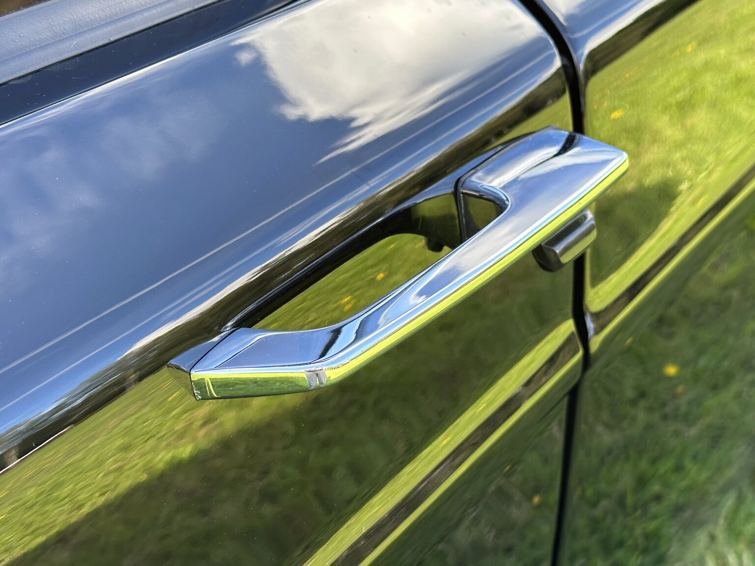 Aussenfoto 1969 Volvo 144 custom