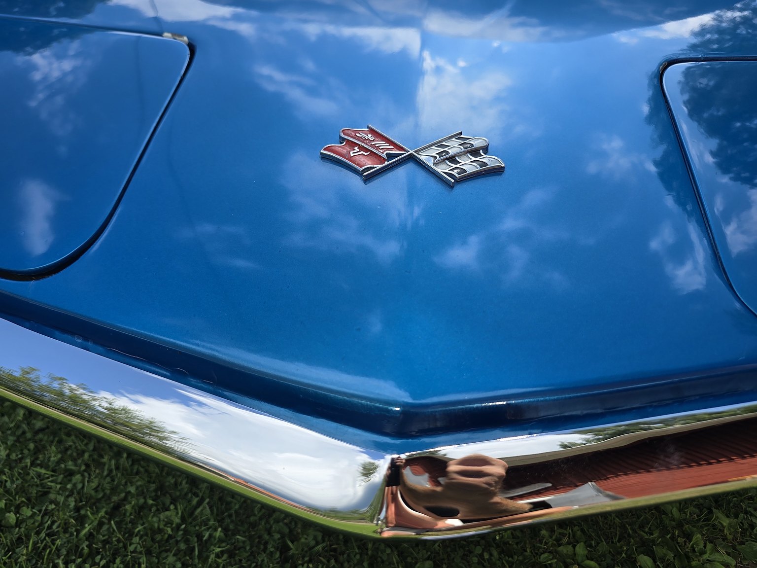 Exterior image of 1969 Chevrolet Corvette Stingray 6.0 V8