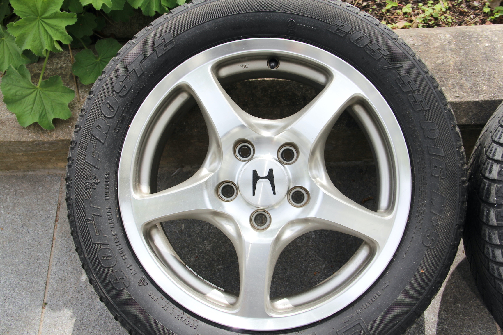 Exterior image of 2003 Honda S2000