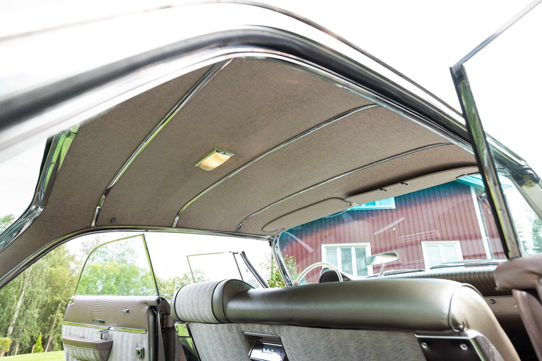 Interior image of 1962 Chrysler New Yorker