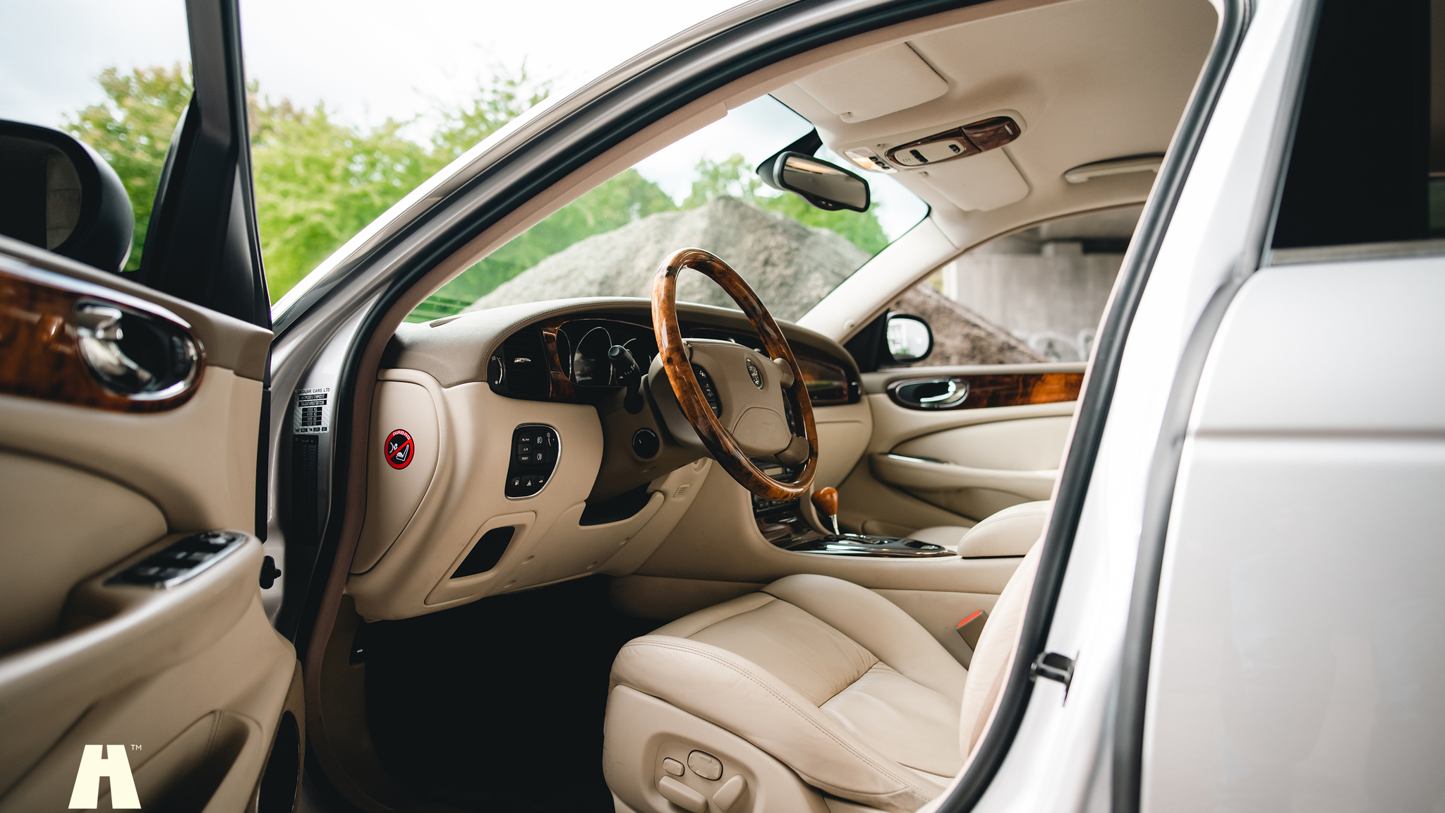 Innenraumfoto von 2003 Jaguar XJ Super V8