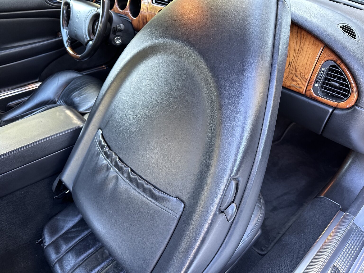 Interior image of 2000 Jaguar XK 8