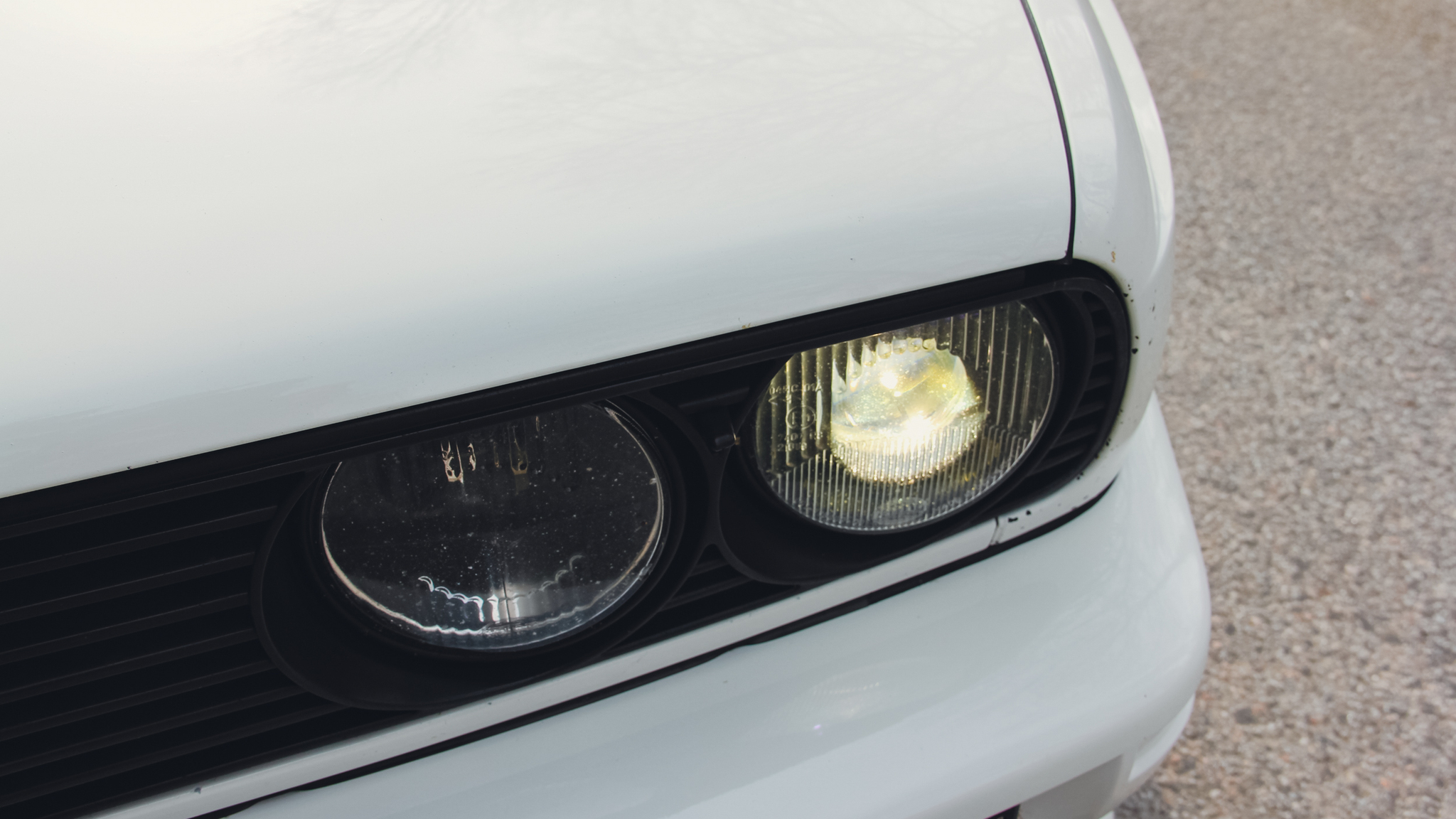 Exteriörbild på 1990 BMW E30 M3