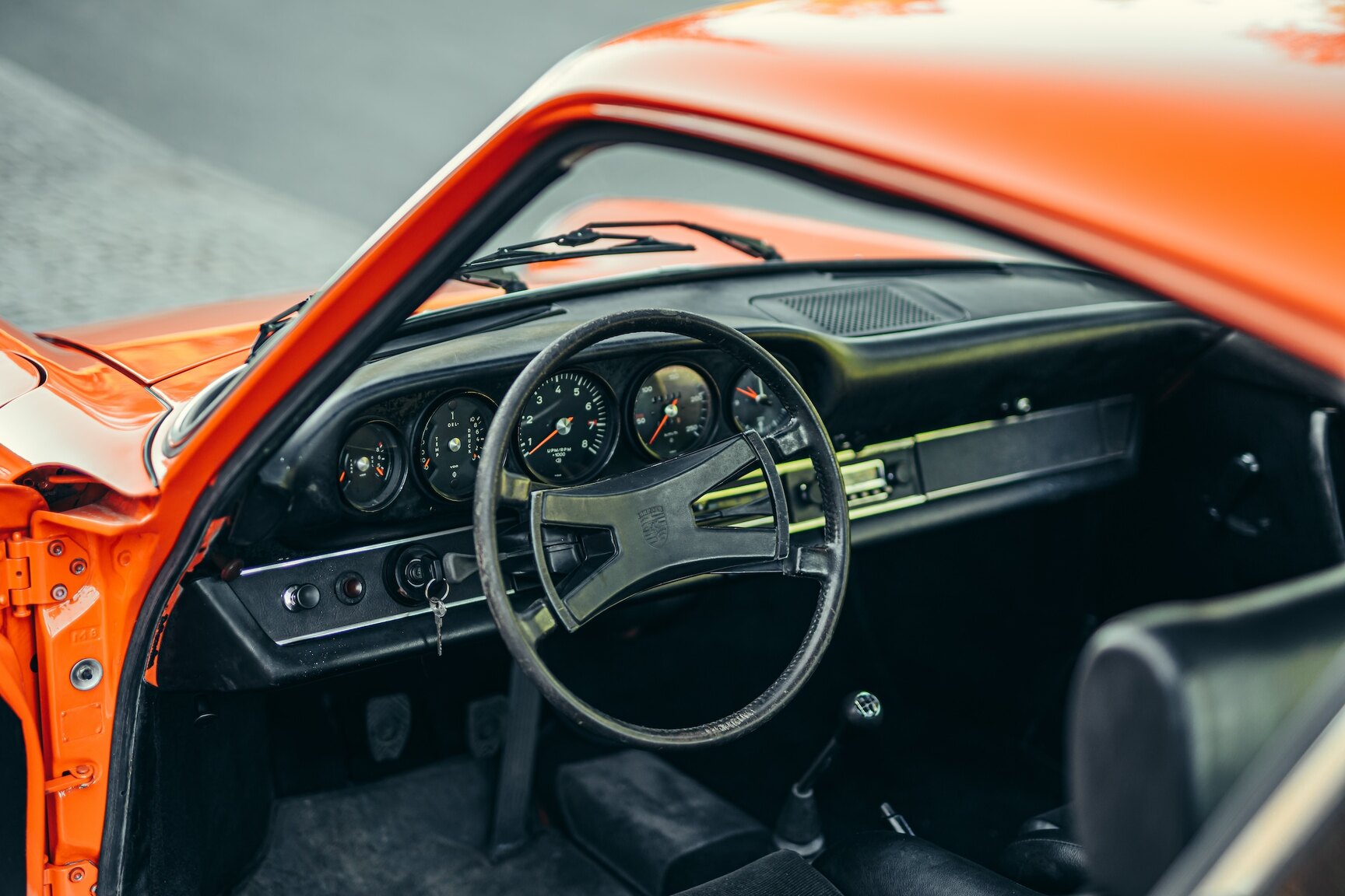 Interior image of 1972 Porsche 911E