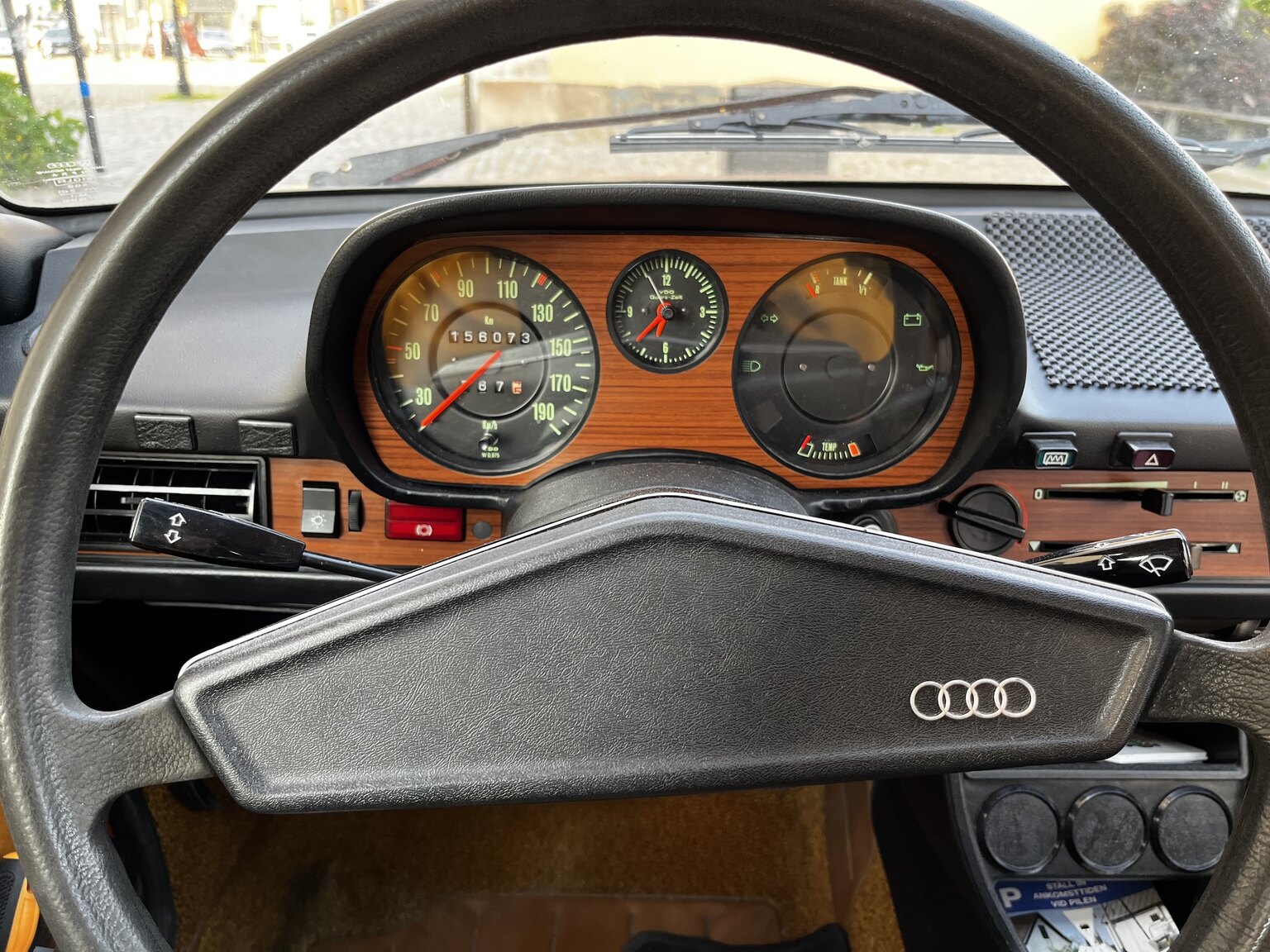 Interiörbild 1976 Audi 80 GL B1 