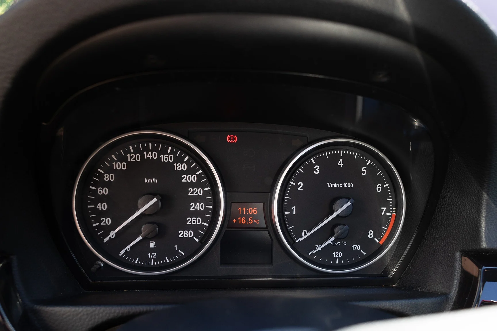 Interior image of 2007 BMW 335i Coupé (13)