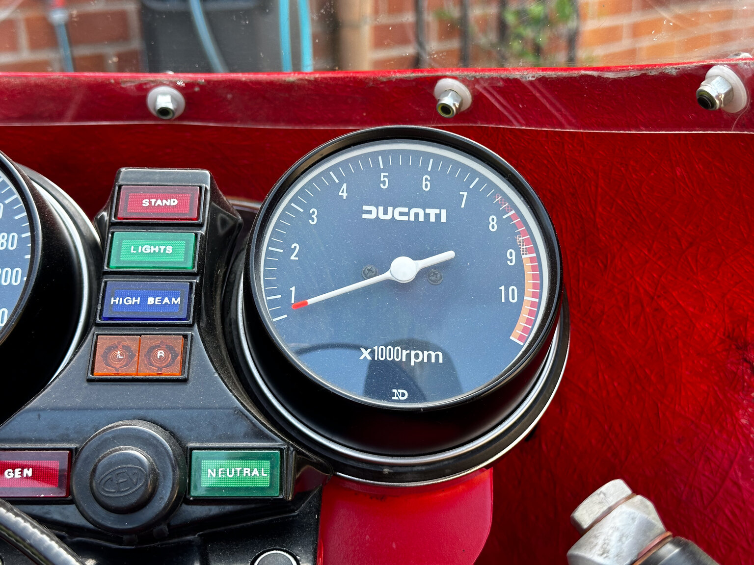 Aussenfoto 1983 Ducati 900 Mike Hailwood Replica