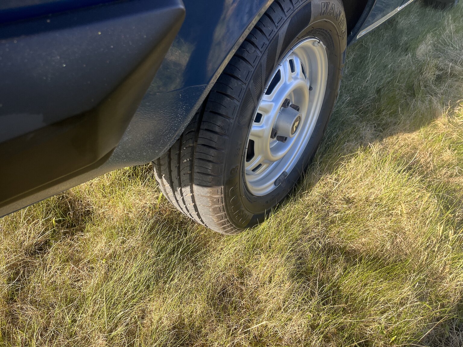 Exterior image of 1983 Volvo 340 (32)