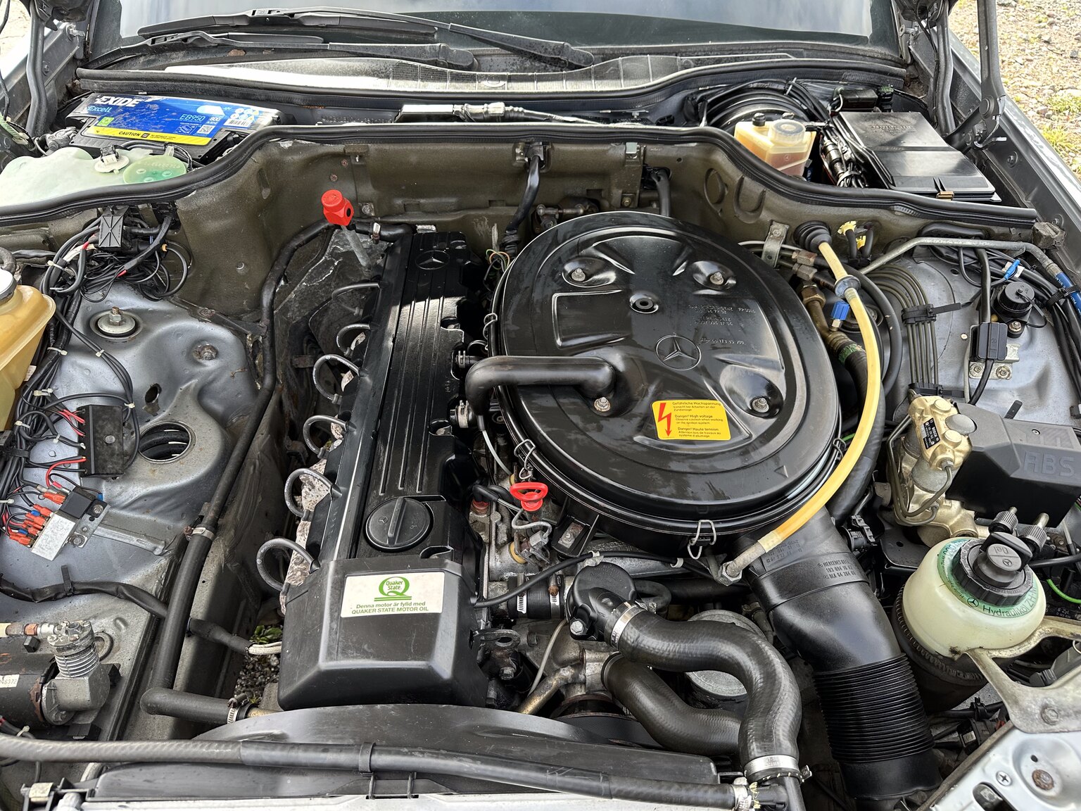 Image of 1987 Mercedes 300 SE mechanics