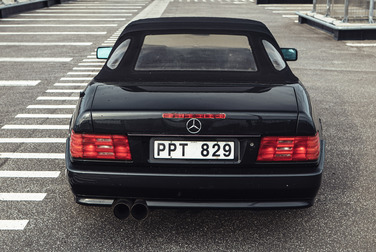 Exteriörbild på 1994 Mercedes SL320 (R129) 