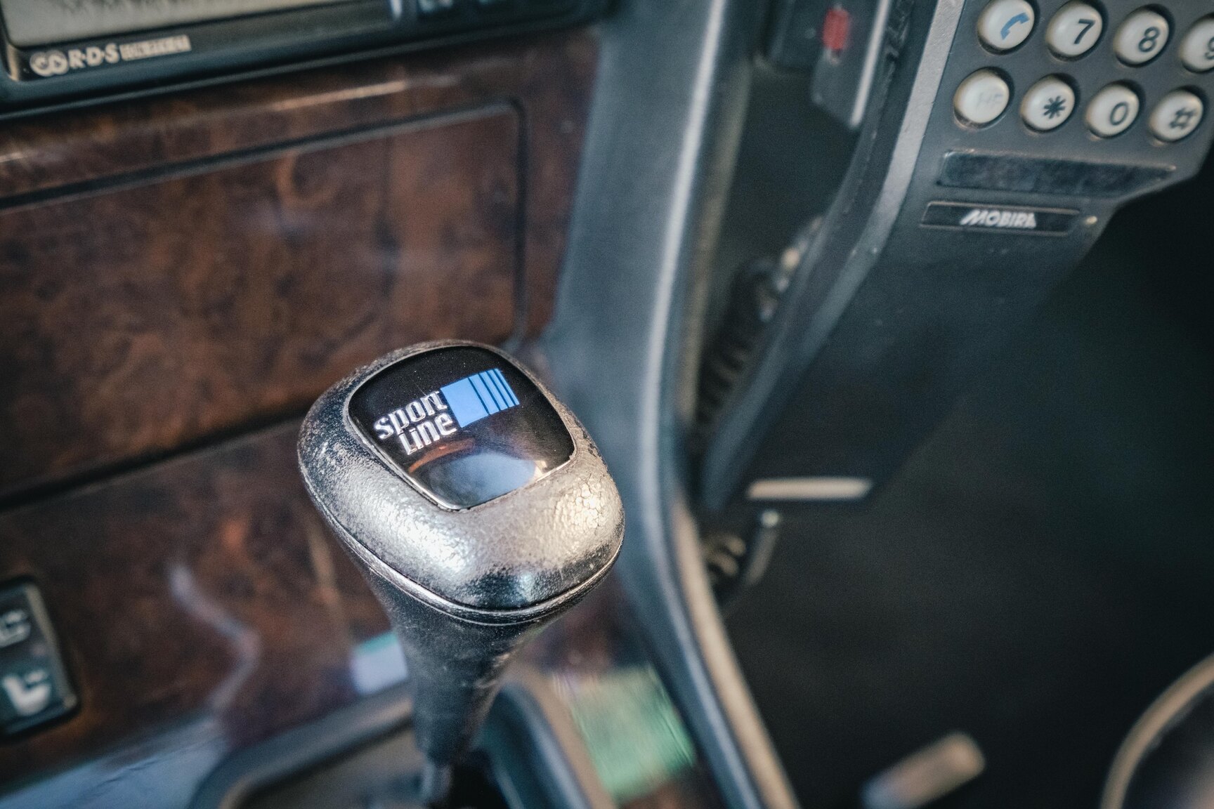 Interior image of 1991 Mercedes-Benz 300E-24 (11)