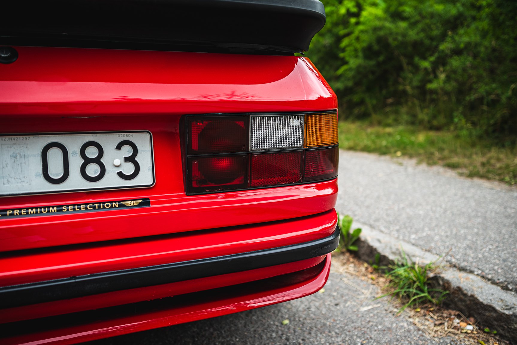 Exterior image of 1988 Porsche 944