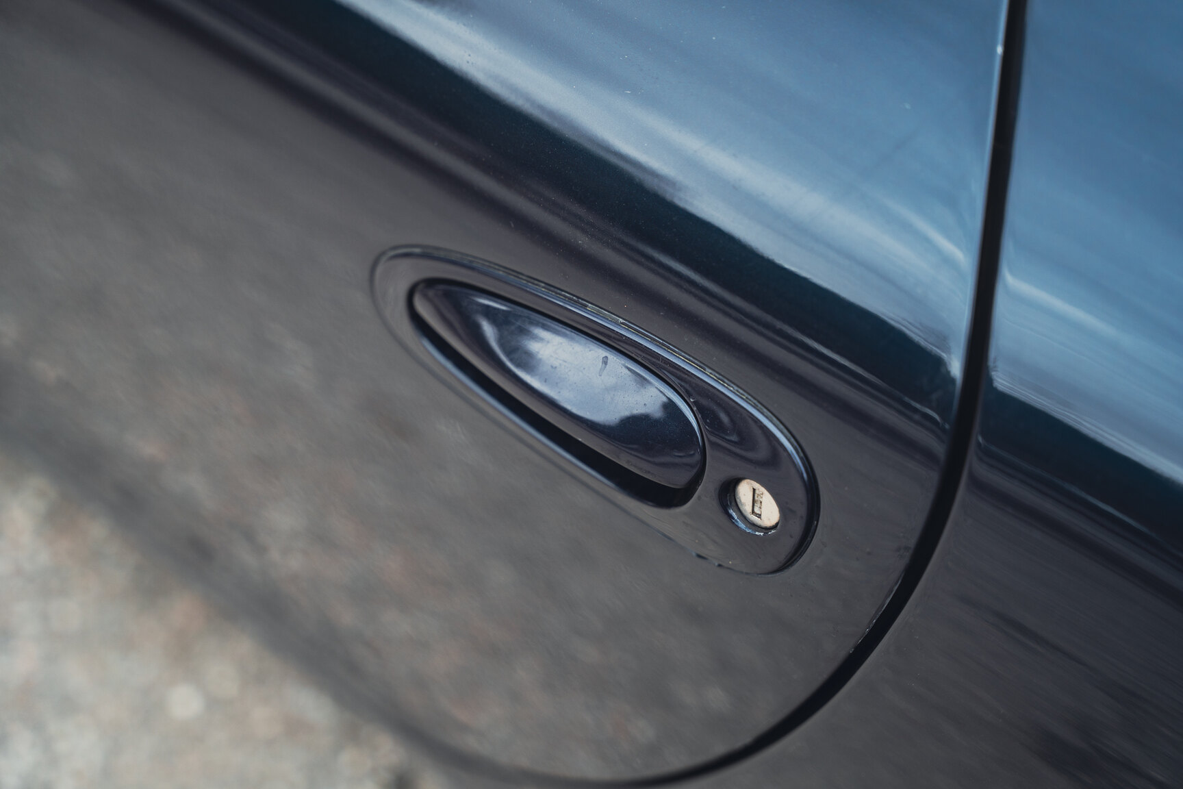 Exterior image of 1999 Porsche 911 Carrera 4