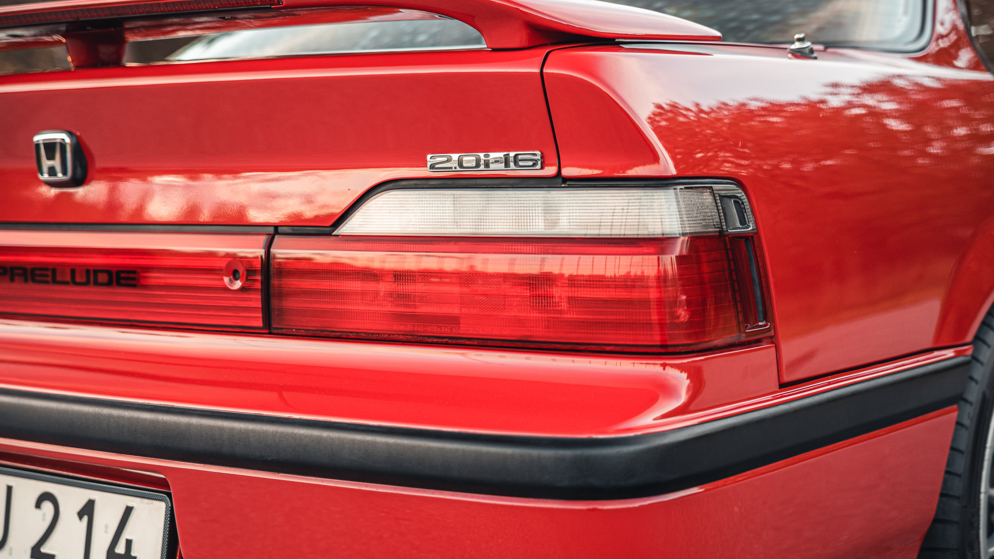 Exterior image of 1990 Honda Prelude (58)