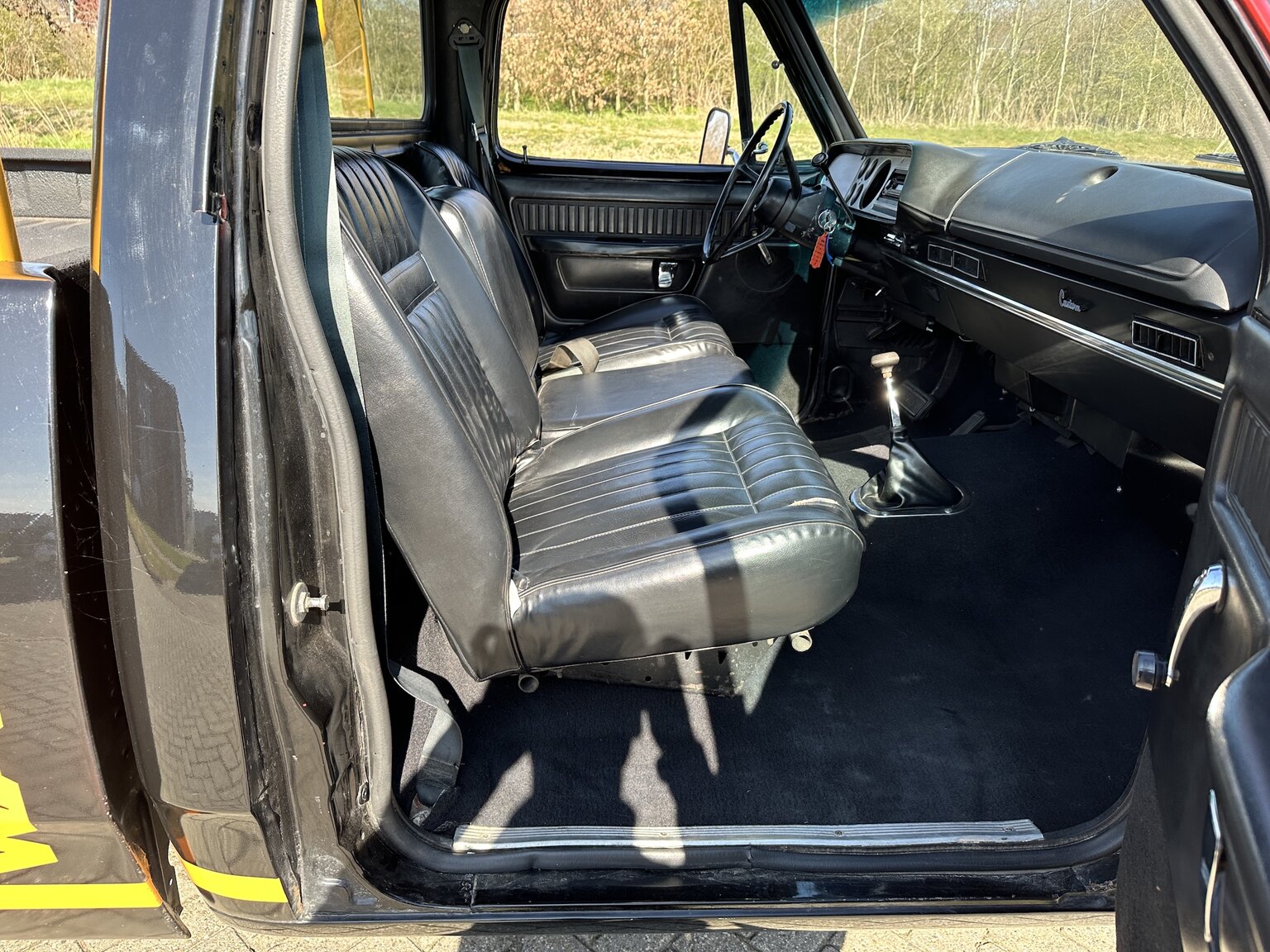 Interior image of 1979 Dodge Power Wagon Macho