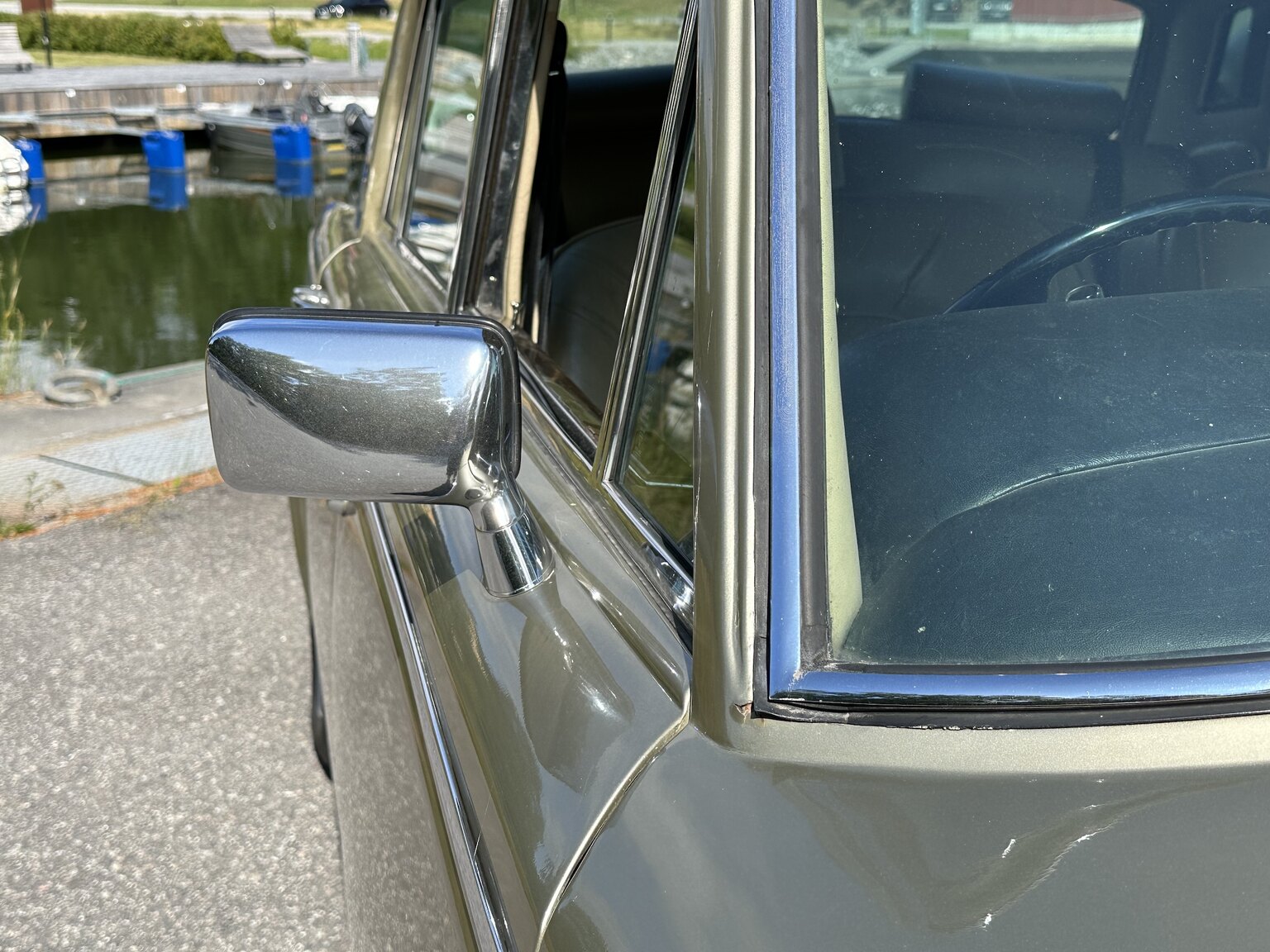 Exterior image of 1979 Rolls Royce Silver Shadow