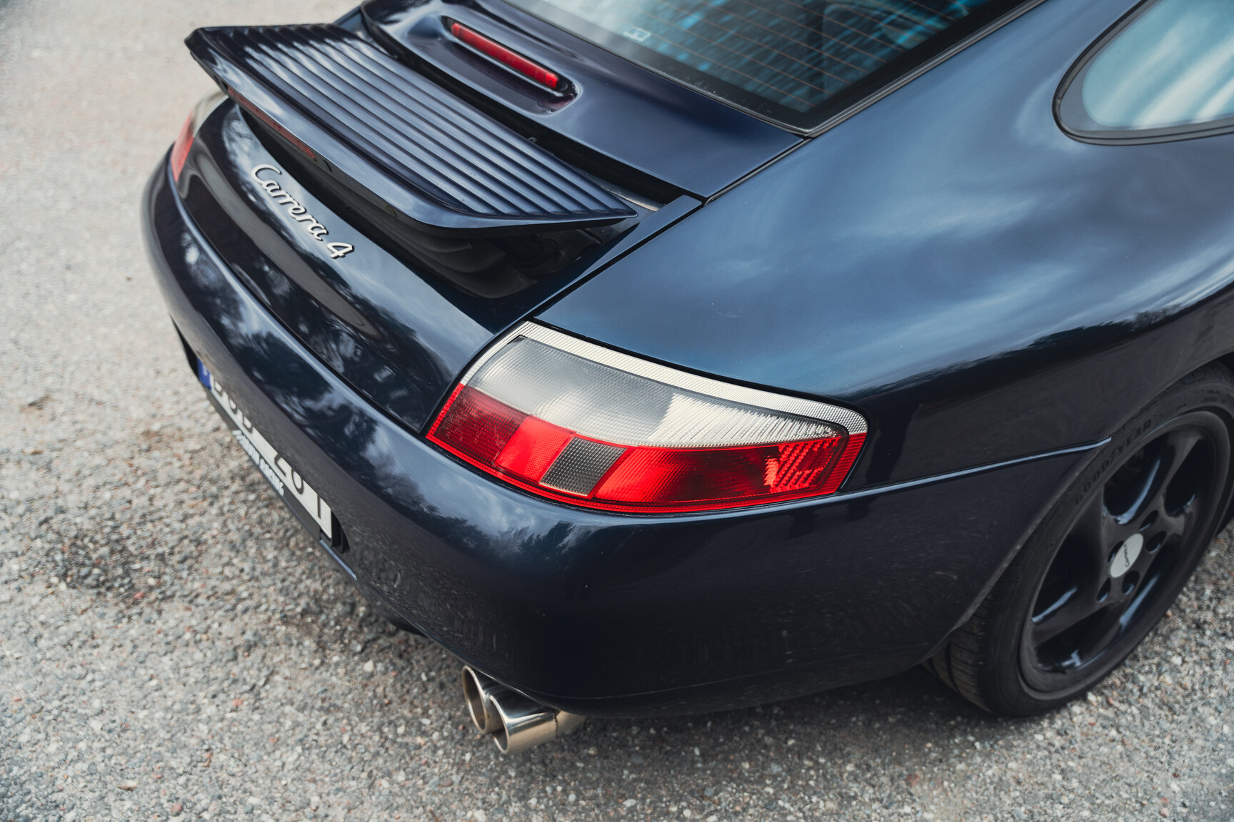 Exterior image of 1999 Porsche 911 Carrera 4
