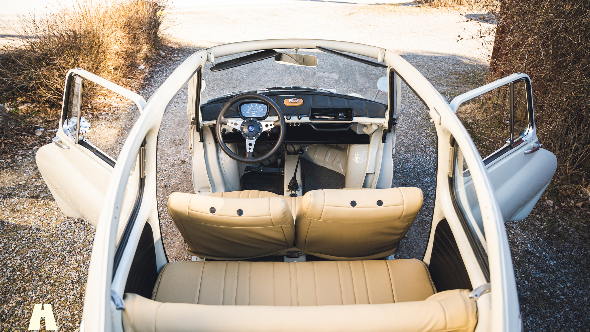 Interiörbild 1968 Subaru 360 Deluxe (11)