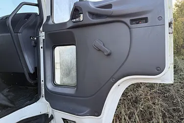 #<Image:0x00007ff6923a7808>