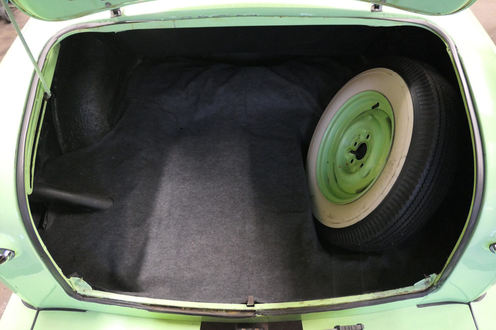 Interior image of 1949 Ford Custom Convertible