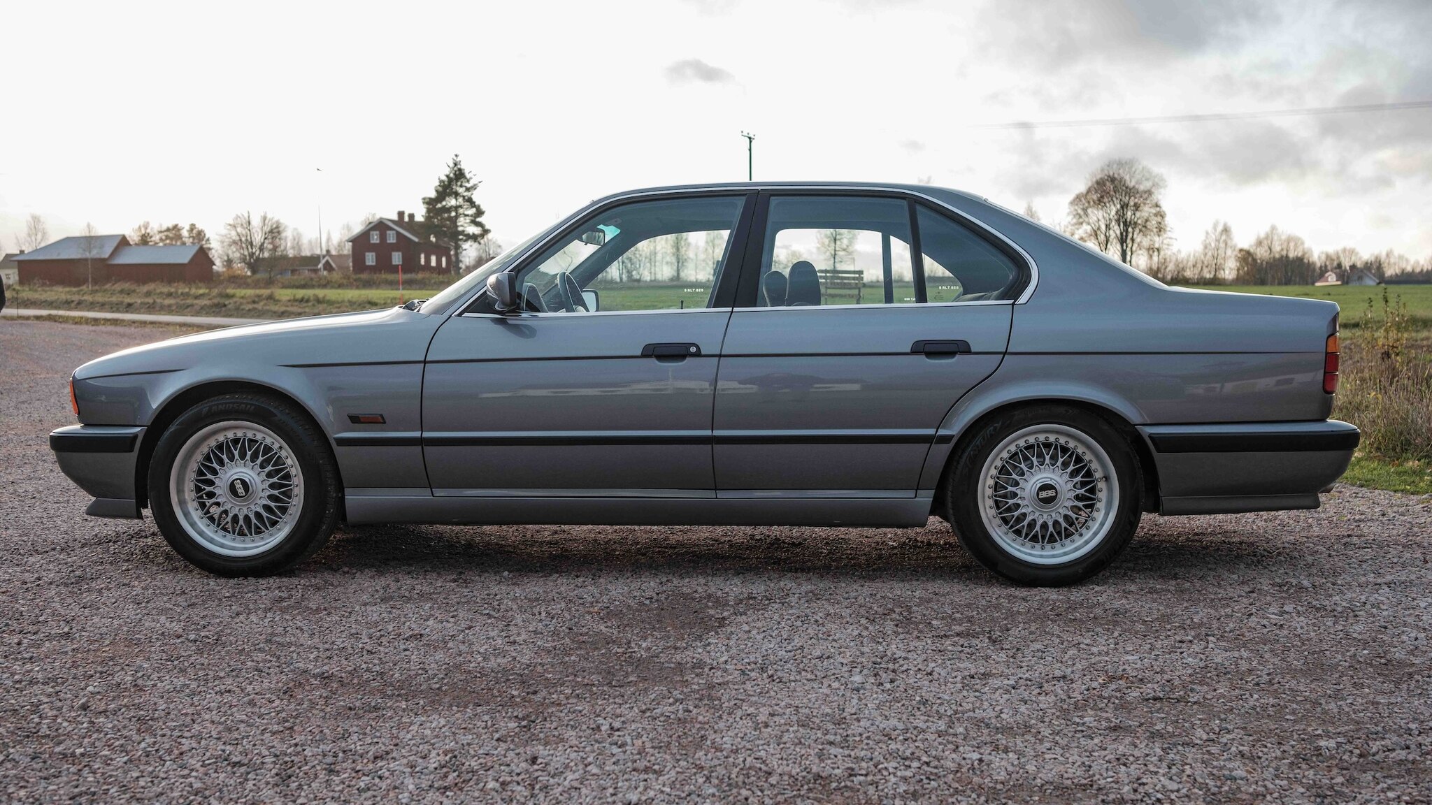 Exteriörbild på 1993 Bmw 525i M-Technic
