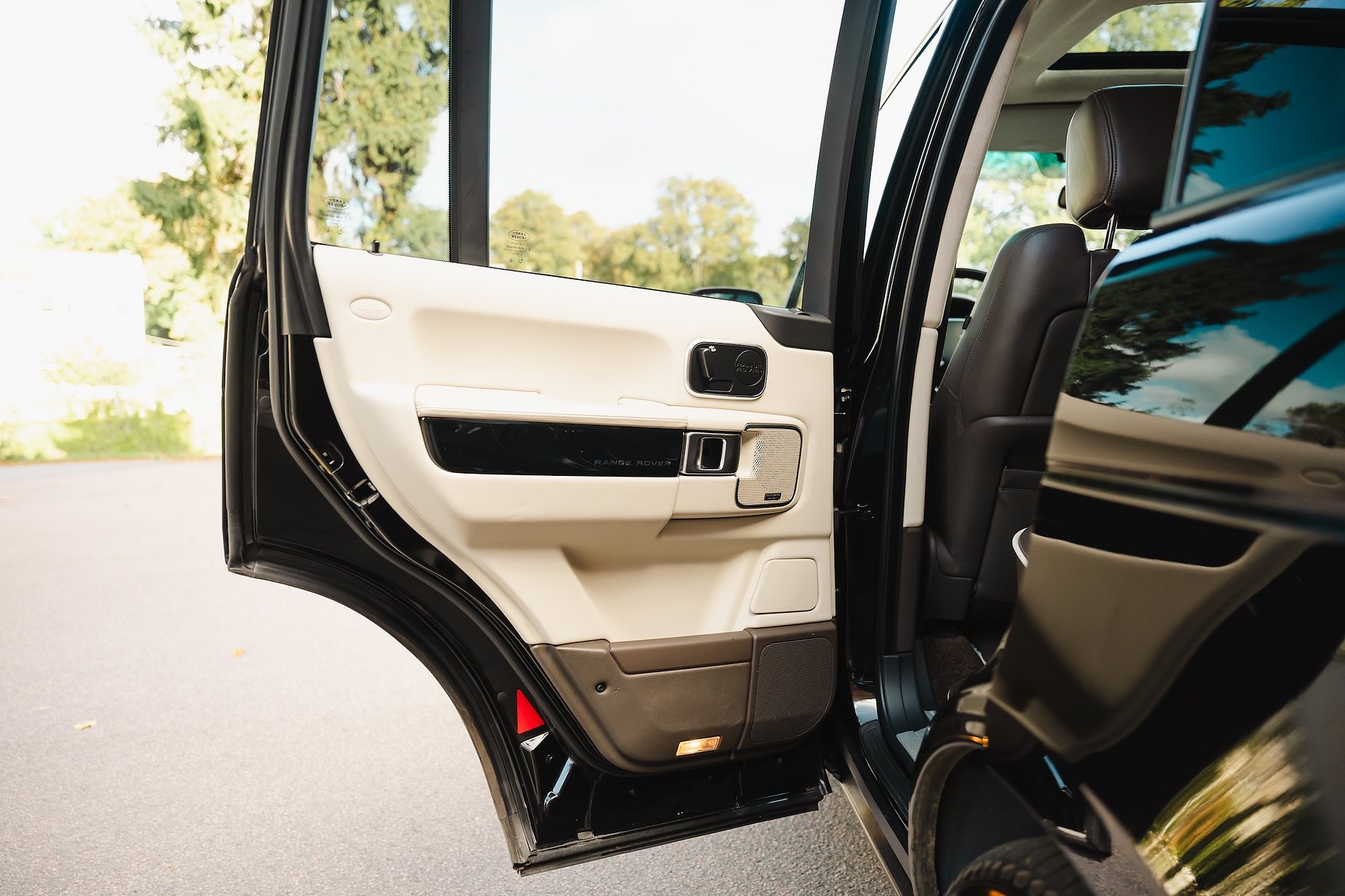 Interior image of 2012 Range Rover 4.4 TDV8 Westminster 