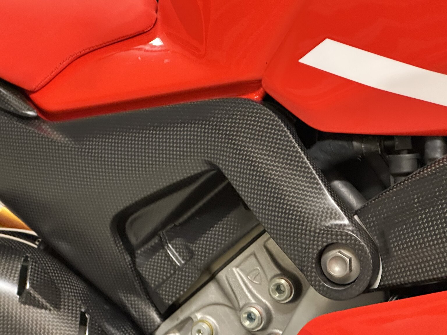 Aussenfoto 2021 Ducati Superleggera V4 23/500
