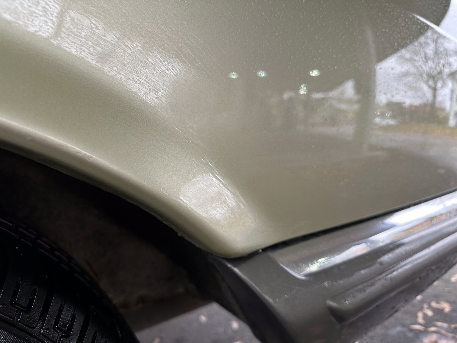 Exteriörbild på 1983 Mercedes-Benz 500 SEC