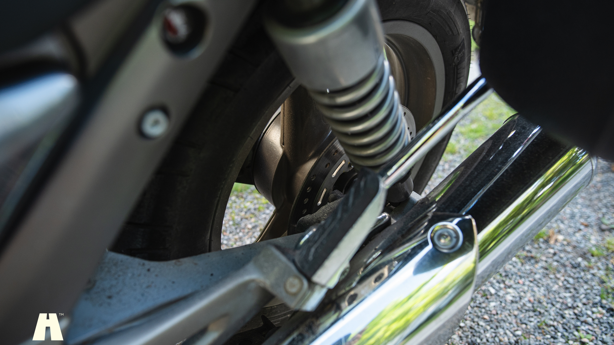 Image of 2005 Moto Guzzi Breva 750i mechanics