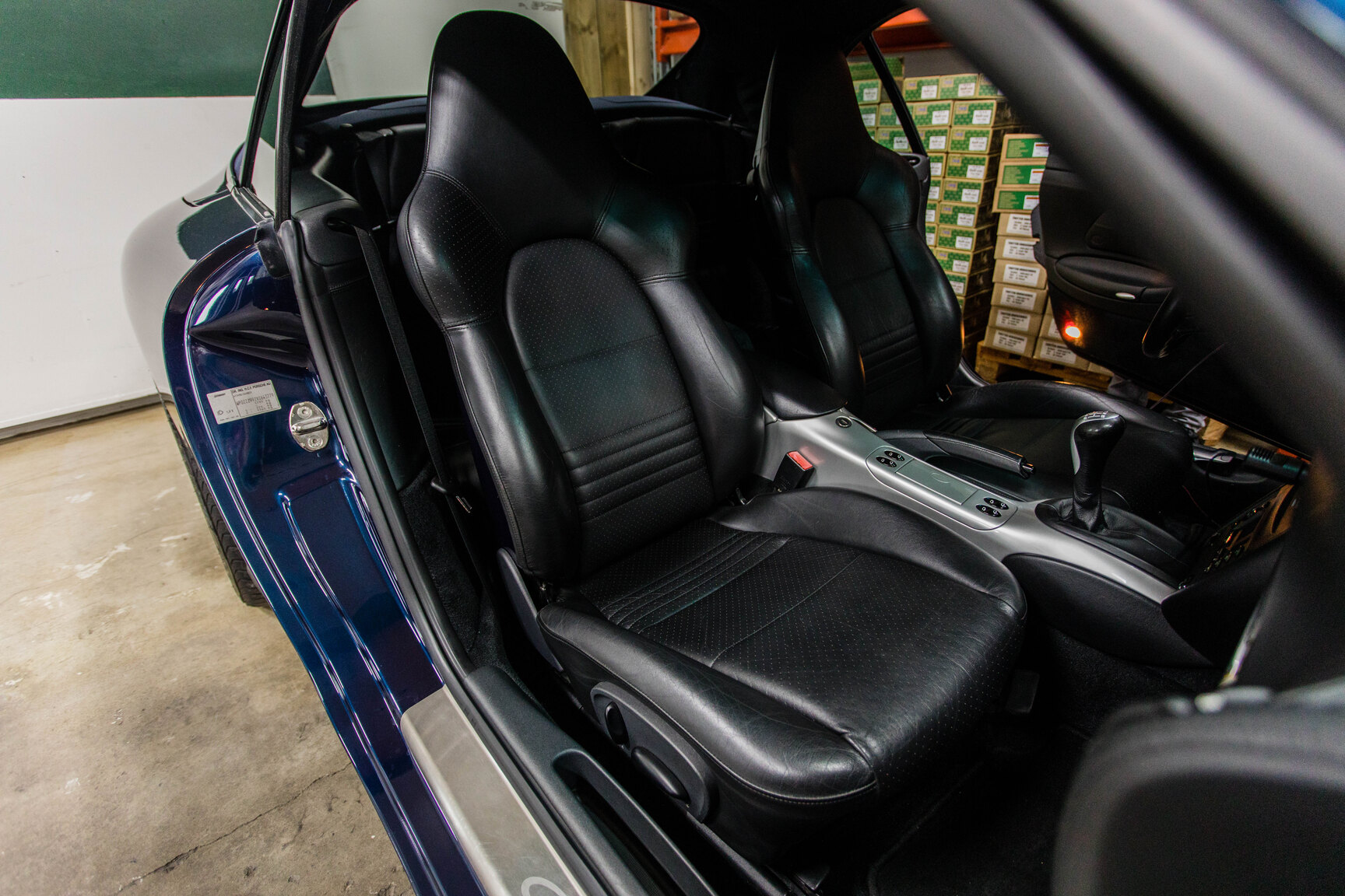 Innenraumfoto von 1999 Porsche 911 Carrera Cabriolet